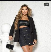 Carregar imagem no visualizador da galeria, Conjunto de Saia e top de couro falso sem bojo