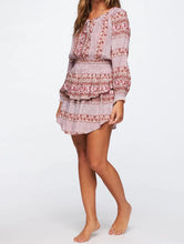 Carregar imagem no visualizador da galeria, Vestido Curto Estampado Jardim
